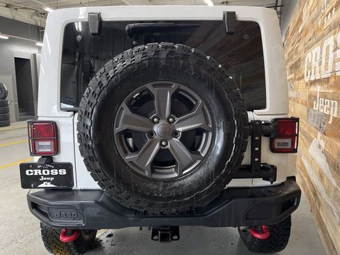 Used 2018 Jeep Wrangler Unlimited Rubicon image 29