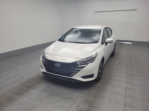 Used 2025 Nissan Versa SV w/ Trunk Package FWD image 15