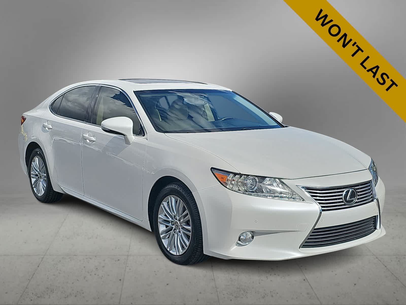 Used 2015 Lexus ES 350 w/ Premium Package FWD image 2