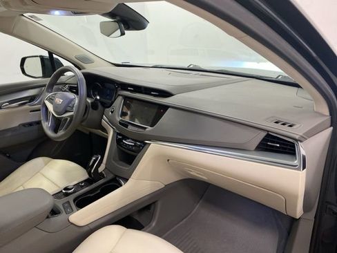 Used 2021 Cadillac XT5 Premium Luxury w/ LPO, Floor Liner Package image 24