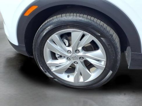 Used 2025 Buick Encore GX Preferred FWD image 18