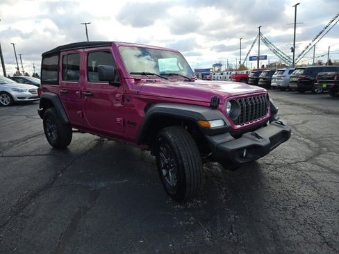 Used 2024 Jeep Wrangler Sport S image 8