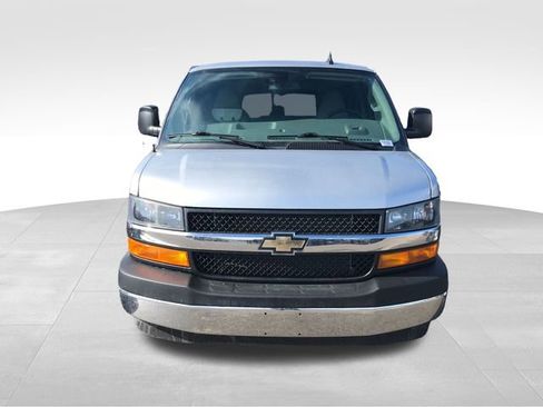 Certified 2021 Chevrolet Express 2500 LT w/ LT Preferred Equipment Group image 10