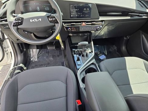New 2026 Kia Niro LX FWD image 19