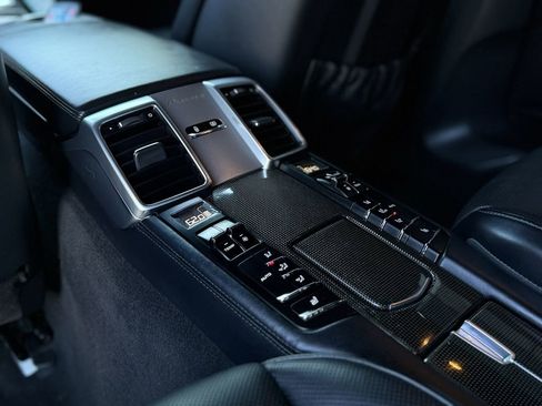Used 2015 Porsche Panamera GTS image 24