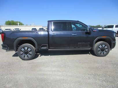 New 2026 GMC Sierra 3500 Denali w/ Denali Reserve Package