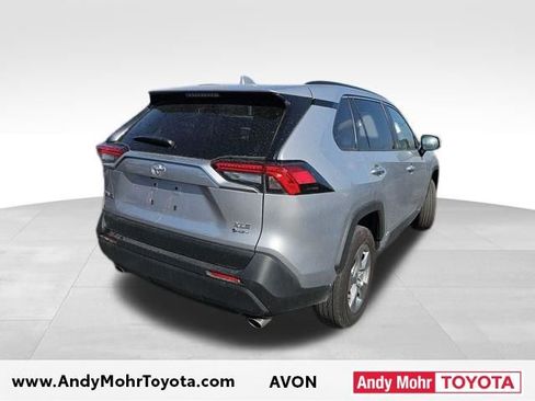 Used 2025 Toyota RAV4 XLE image 7