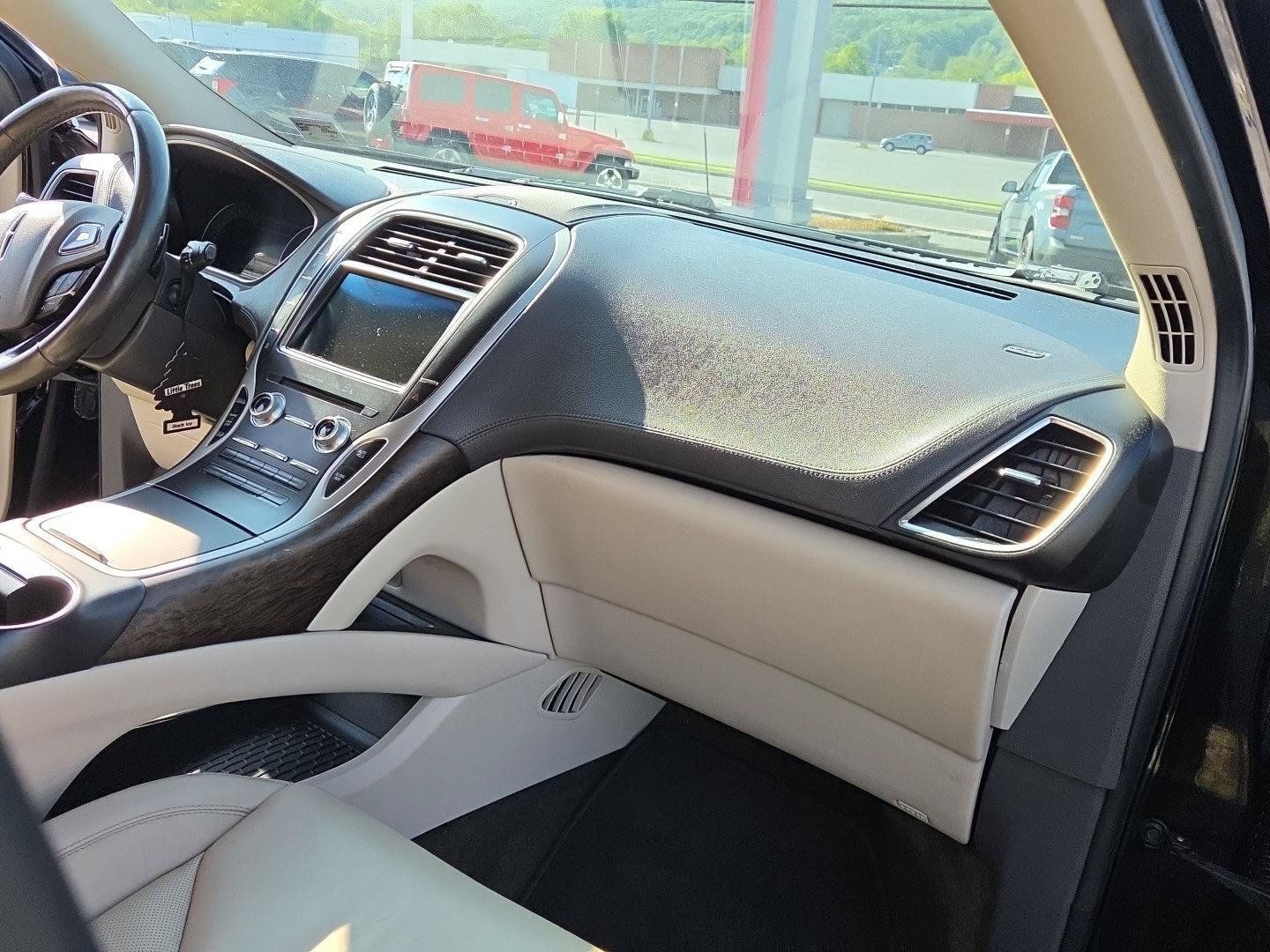 Used 2018 Lincoln MKX Select w/ Select Plus Package AWD/4WD image 20