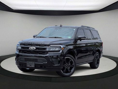 Used 2024 Ford Expedition Limited AWD/4WD image 1