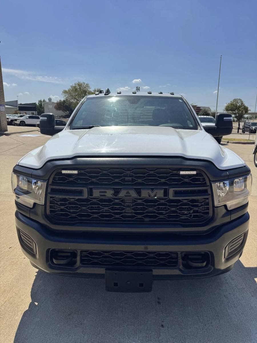 Used 2024 RAM 3500 Tradesman AWD/4WD image 5