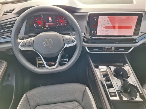 New 2026 Volkswagen Atlas Peak Edition AWD/4WD image 22