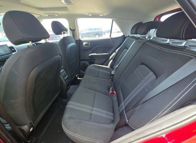 Used 2026 Hyundai Venue SEL FWD image 14