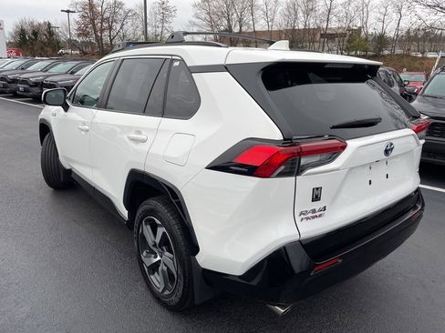 Certified 2023 Toyota RAV4 SE image 8