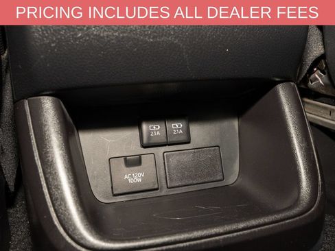 Used 2019 Toyota Highlander Limited FWD image 9