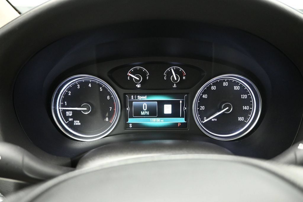Used 2018 Buick Enclave Essence AWD/4WD image 16