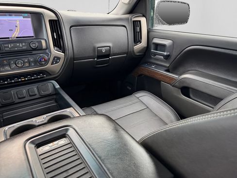 Used 2017 GMC Sierra 1500 Denali w/ Denali Ultimate Package AWD/4WD image 23