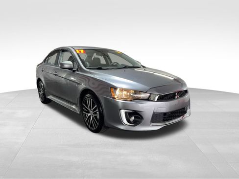 Used 2017 Mitsubishi Lancer SE image 3