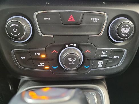 Used 2021 Jeep Compass Latitude w/ Convenience Group image 26