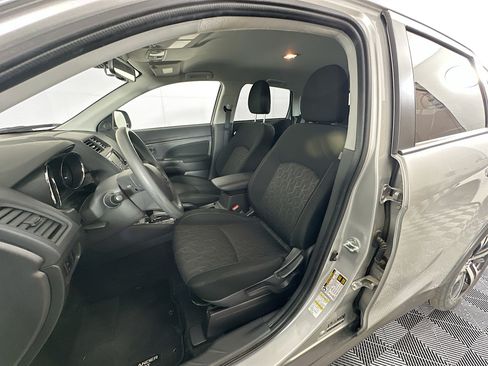 Used 2025 Mitsubishi Outlander Sport AWD image 13