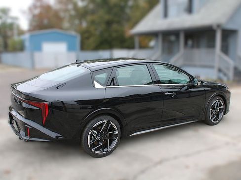 New 2025 Kia K4 GT-Line image 6