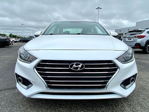 Used 2022 Hyundai Accent SEL FWD image 4
