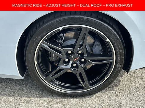 Used 2023 Chevrolet Corvette Stingray Premium Cpe w/ Body-Color Dual Roof Package RWD image 5