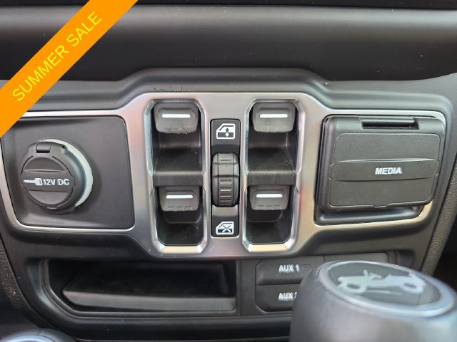 Certified 2019 Jeep Wrangler Unlimited Sahara AWD/4WD image 16