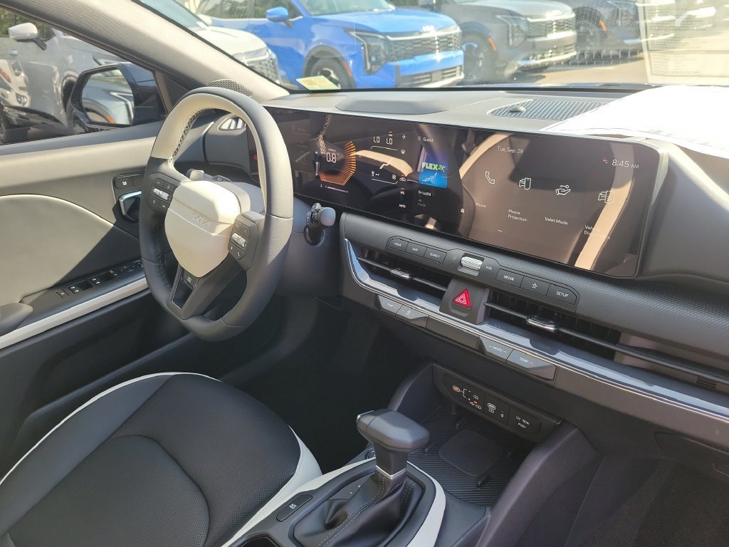 New 2026 Kia K4 GT-Line FWD image 8