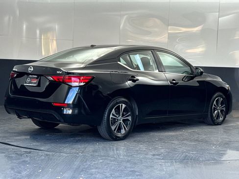 Used 2023 Nissan Sentra SV image 3
