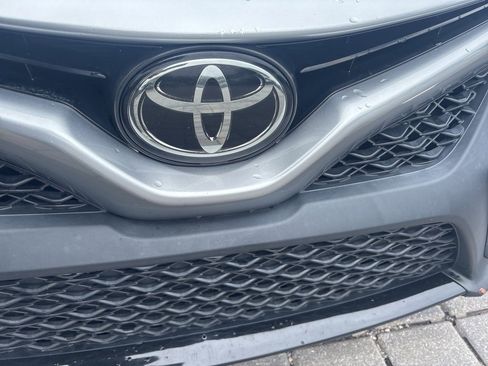 Used 2020 Toyota Camry SE image 43