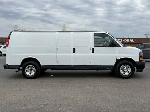 Used 2019 Chevrolet Express 2500 Extended w/ Driver Convenience Package RWD image 9