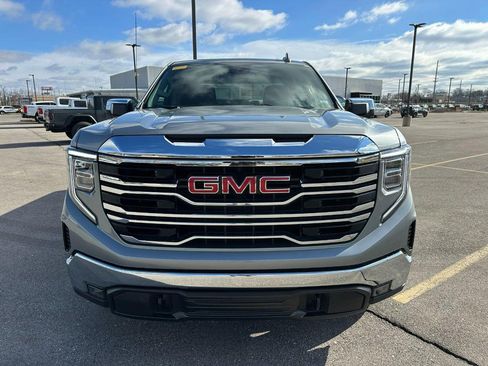 Used 2025 GMC Sierra 1500 SLT image 9