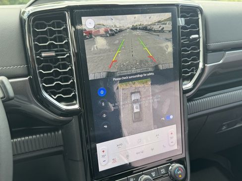 New 2025 Ford Ranger Lariat w/ Trailer Tow Package image 32