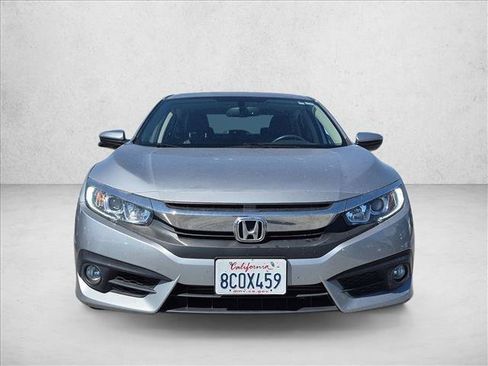 Used 2018 Honda Civic EX-L image 2