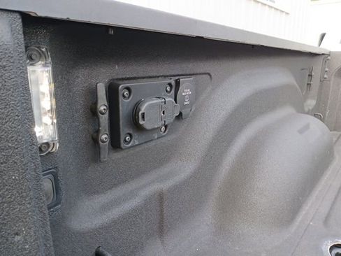 Used 2024 RAM 3500 Tradesman w/ Chrome Appearance Group image 6