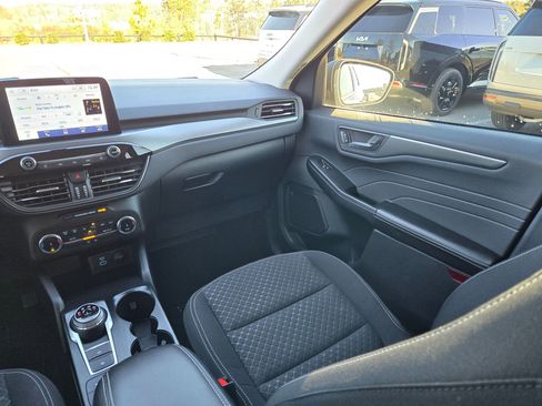 Used 2023 Ford Escape Active image 11