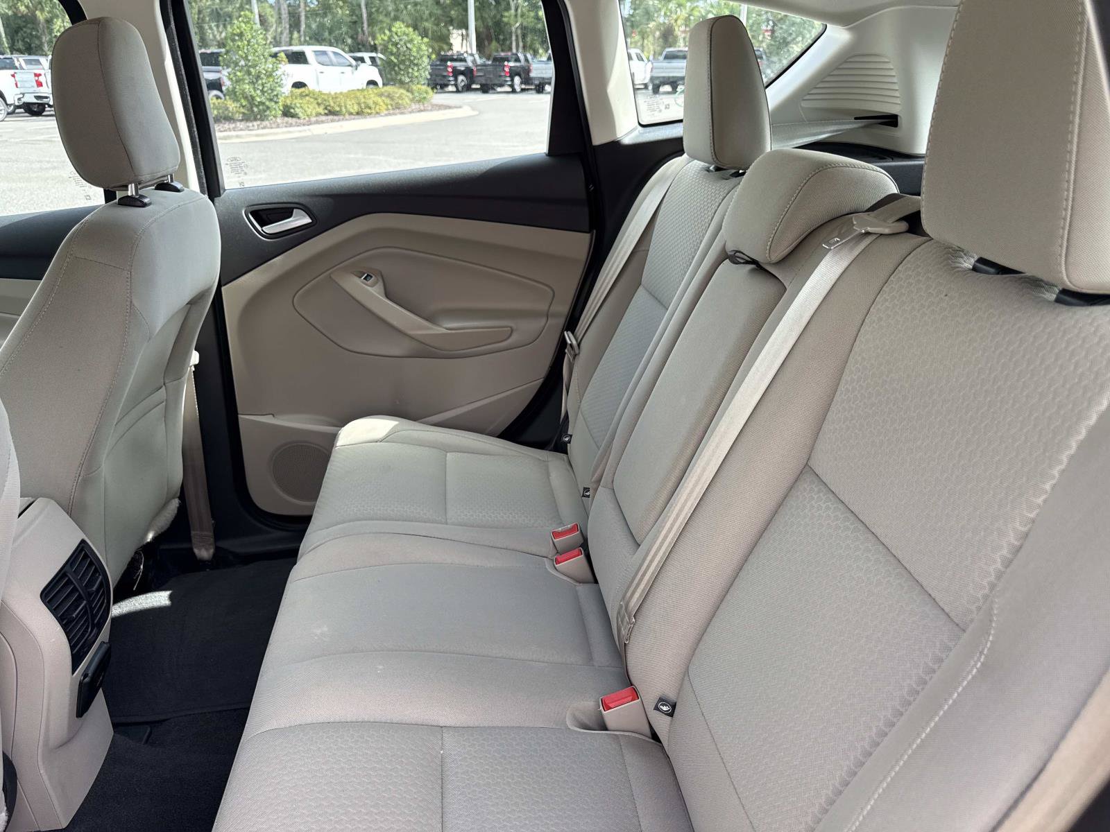 Used 2018 Ford C-MAX SE w/ Equipment Group 201A FWD image 11