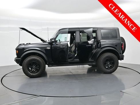 Used 2024 Ford Bronco Wildtrak image 38