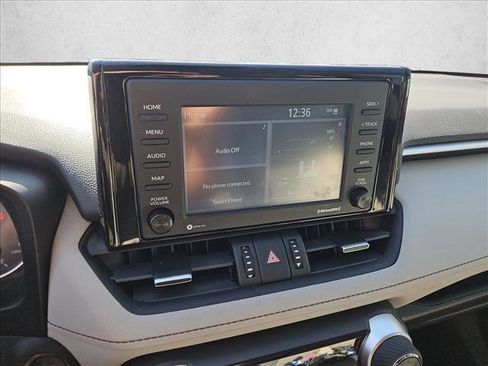 Used 2021 Toyota RAV4 XLE Premium w/ Carpet Mat Package (TMS) image 19