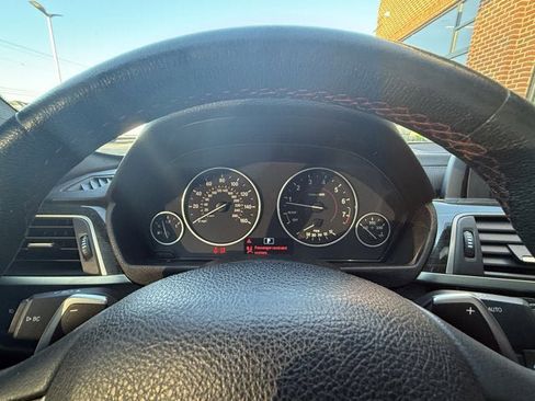 Used 2018 BMW 330i xDrive Sedan w/ Convenience Package image 21