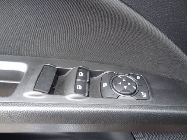 Used 2019 Ford Fusion SE FWD image 11