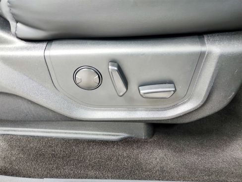 Used 2023 Ford Expedition Max XLT image 42