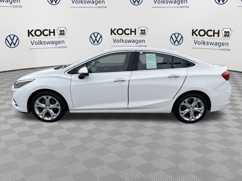 Used 2018 Chevrolet Cruze Premier image 4