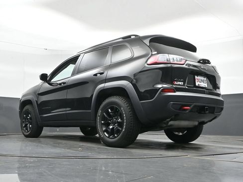 Used 2022 Jeep Cherokee Trailhawk w/ Premium Leather Package AWD/4WD image 48