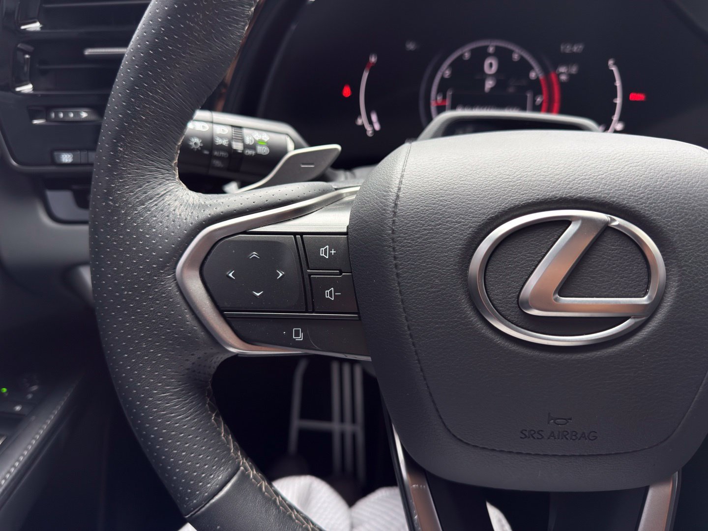 Used 2024 Lexus RX 350 F Sport w/ Convenience Package AWD/4WD image 16