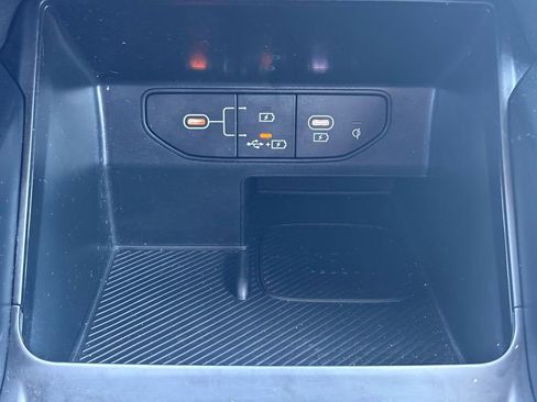 Certified 2024 Kia Sorento EX w/ Panoramic Sunroof Package FWD image 28