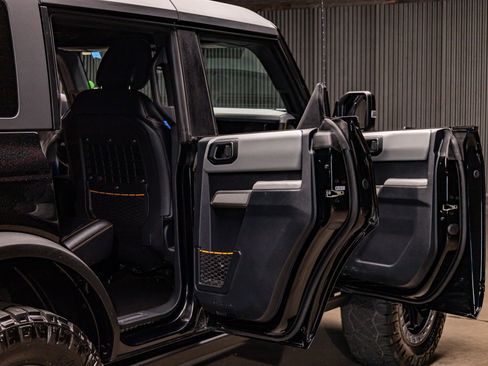 Used 2022 Ford Bronco Badlands image 26