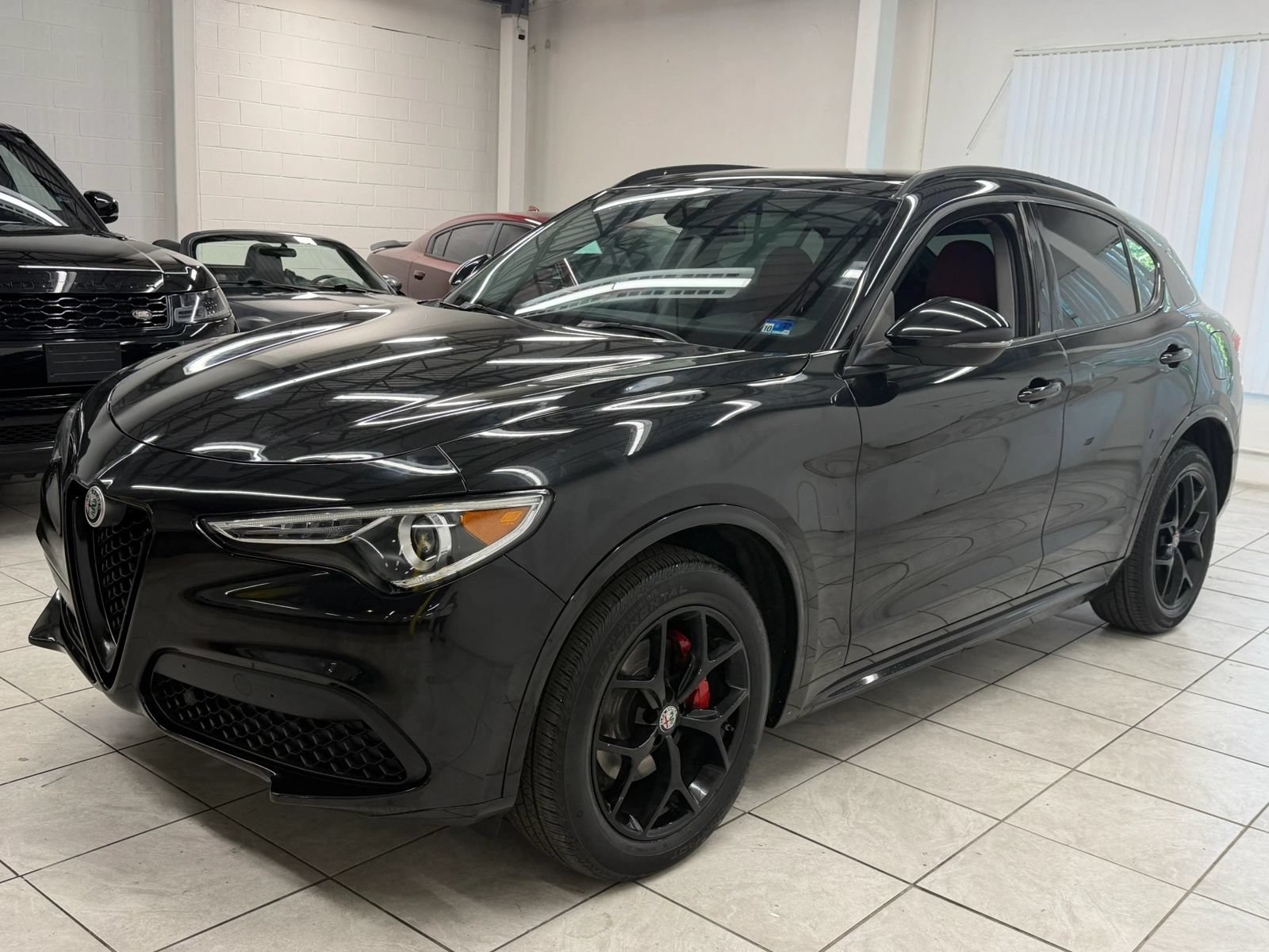 Used 2020 Alfa Romeo Stelvio Ti AWD/4WD image 3