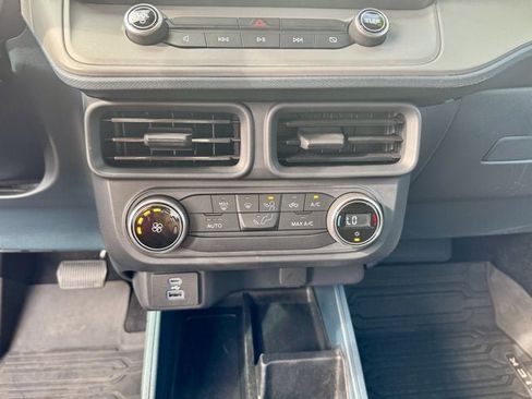 Used 2022 Ford Maverick XL image 17