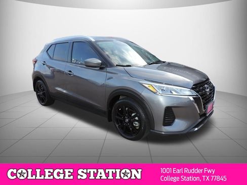 Certified 2024 Nissan Kicks SV FWD image 3
